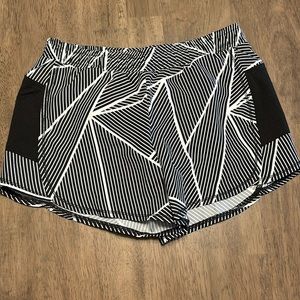 Xersion girls shorts EUC